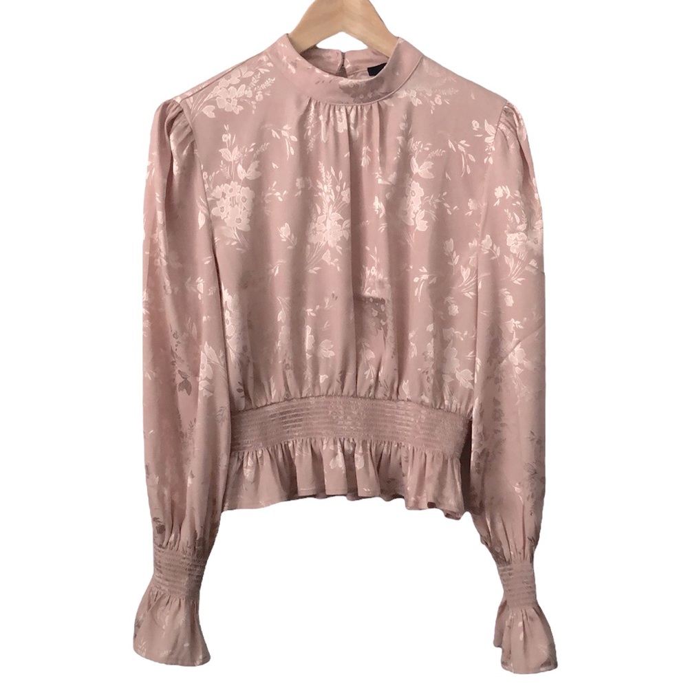Floral Blouse with peekaboo back